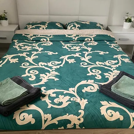 Apartment Sunrise Sea Garden *