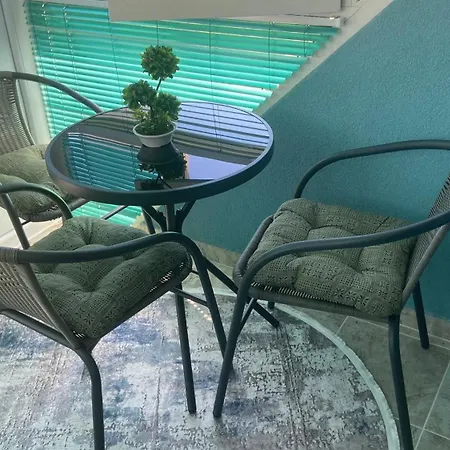 Sunrise Sea Garden Apartment *